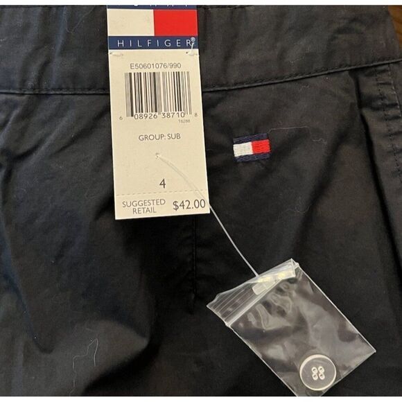 TOMMY HILFILGER Womens Size 4 Lightweight Cotton Black Shorts NWT MSRP $42 - Picture 3 of 4
